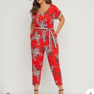 NWT Lane Bryant Belted Elastic Waist Cropped Jumpsuit SZ 12 in Red Floral‎ Print